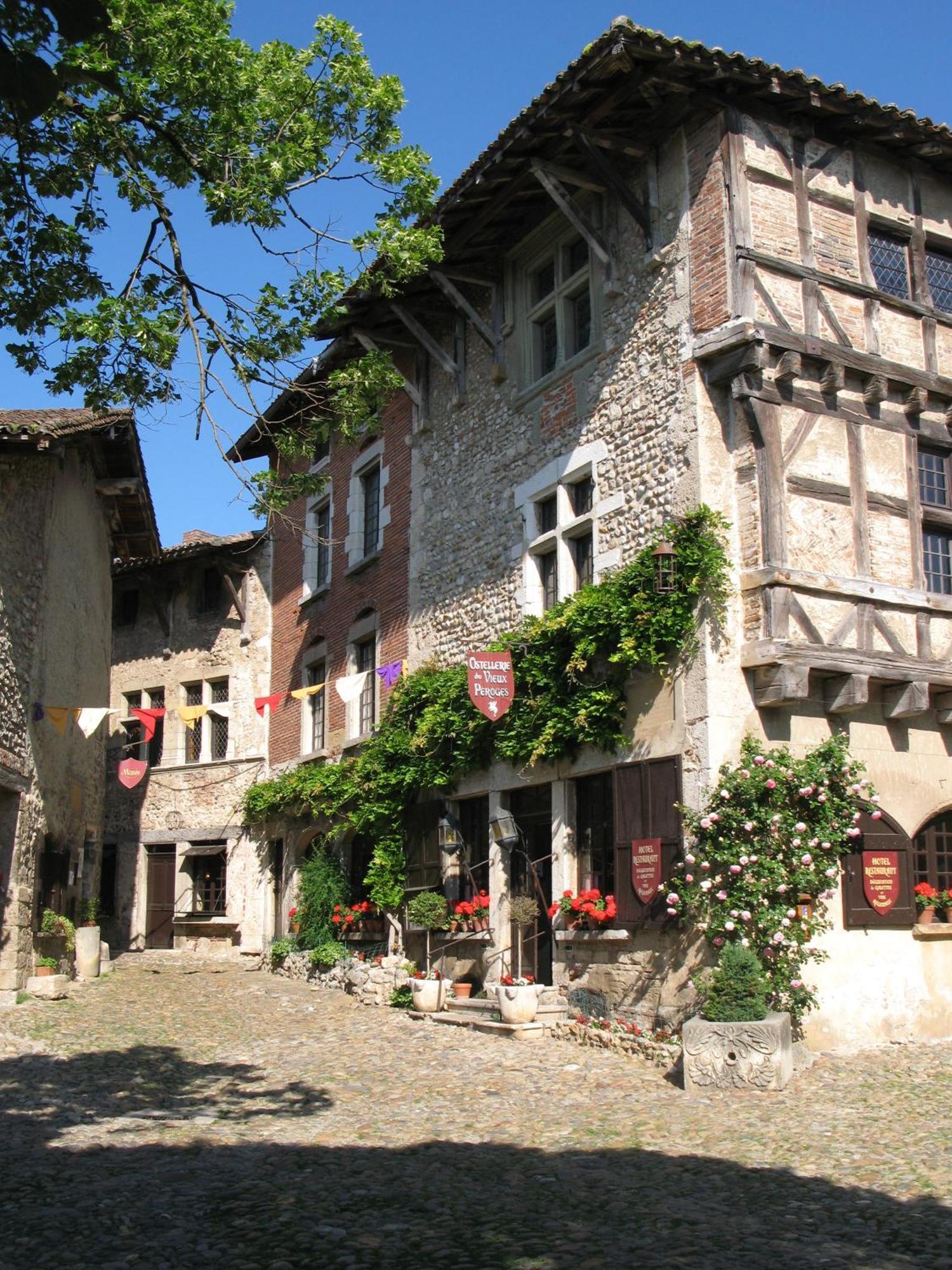 维尤克斯佩鲁日酒店 Pérouges 外观 照片