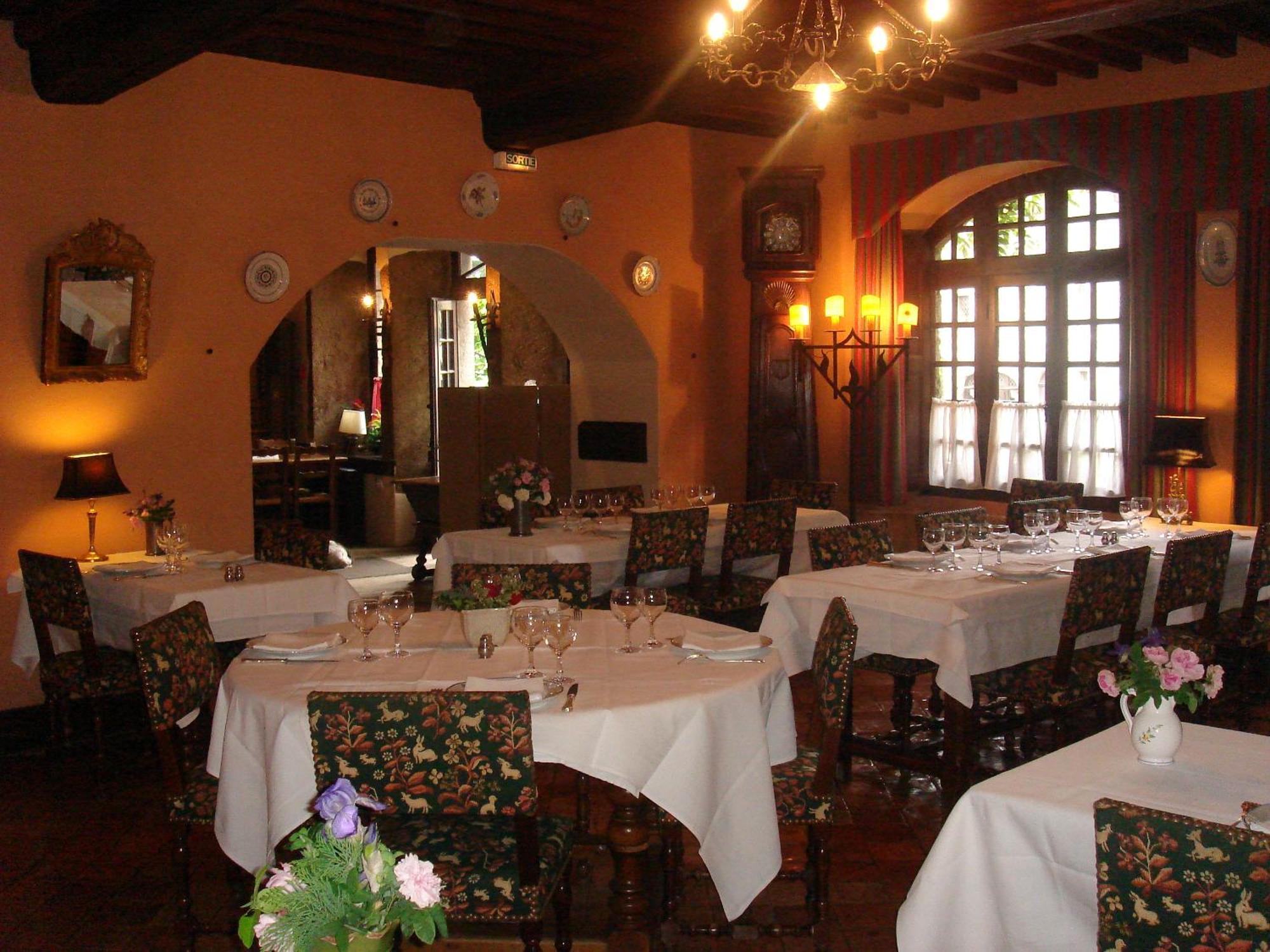 维尤克斯佩鲁日酒店 Pérouges 外观 照片