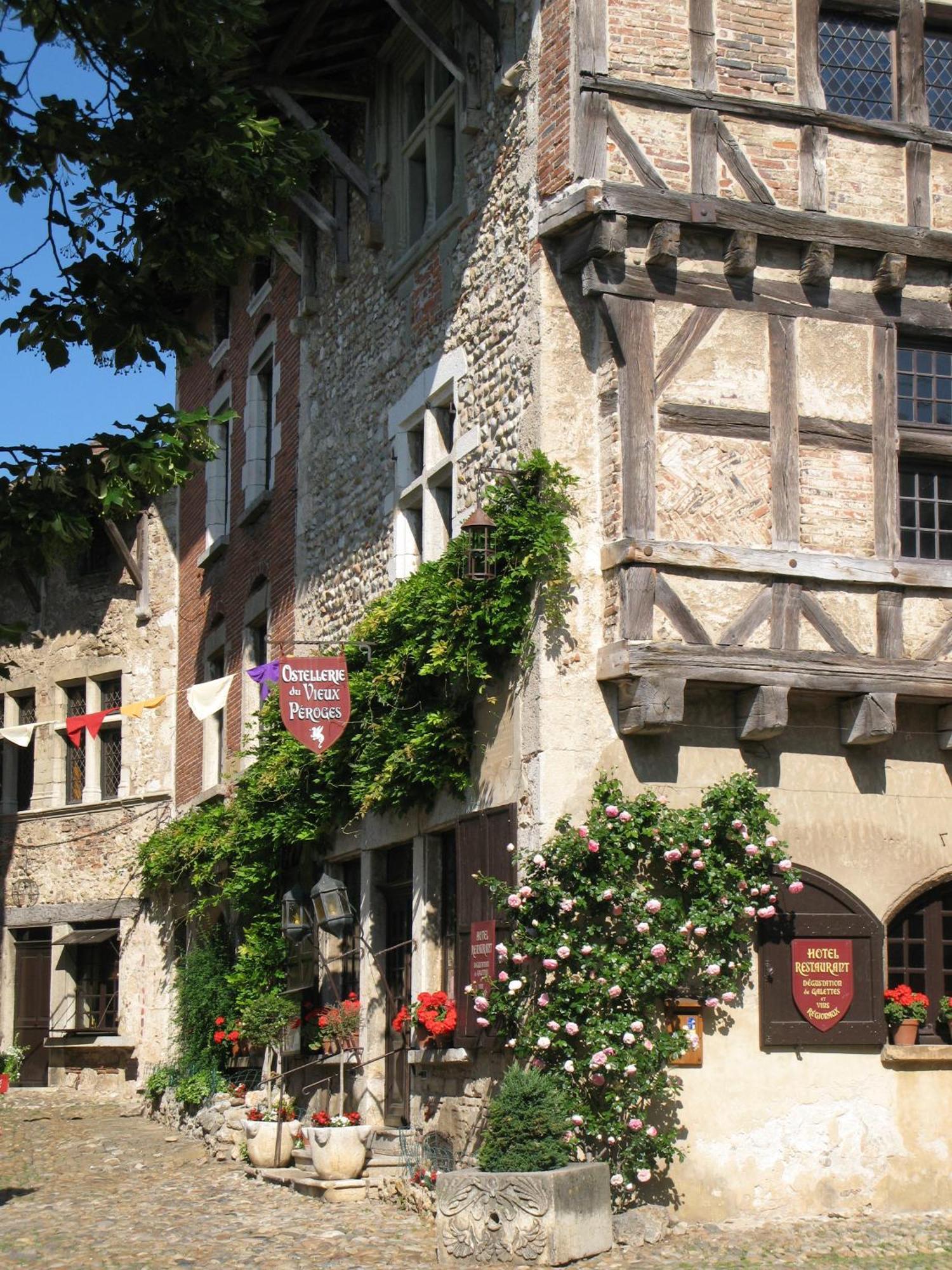 维尤克斯佩鲁日酒店 Pérouges 外观 照片