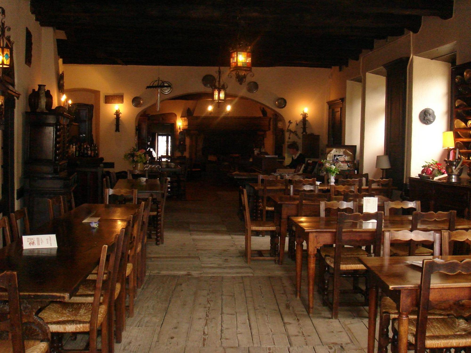 维尤克斯佩鲁日酒店 Pérouges 外观 照片