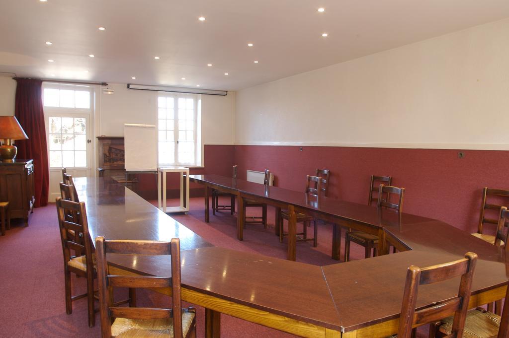 维尤克斯佩鲁日酒店 Pérouges 外观 照片