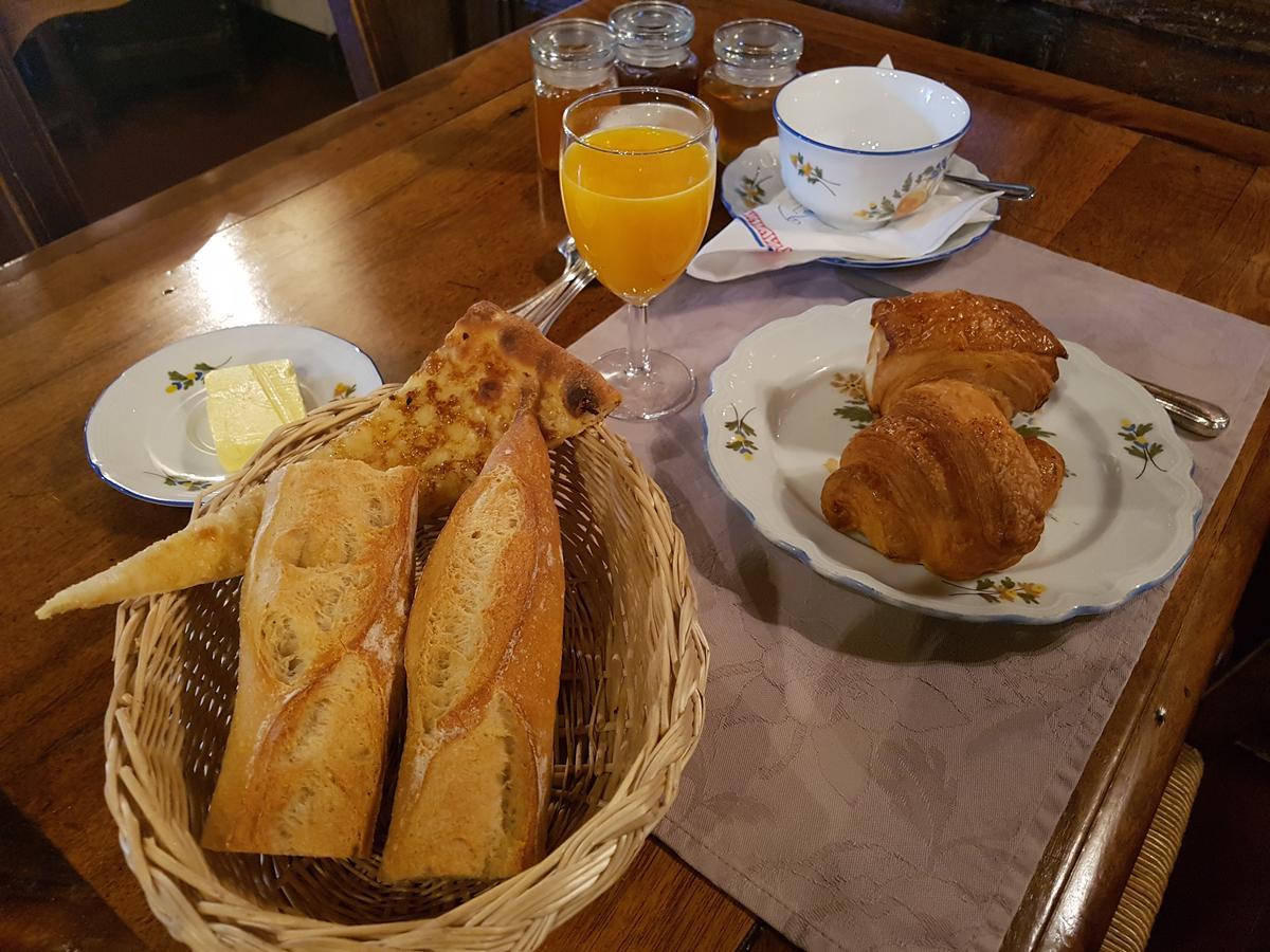 维尤克斯佩鲁日酒店 Pérouges 外观 照片